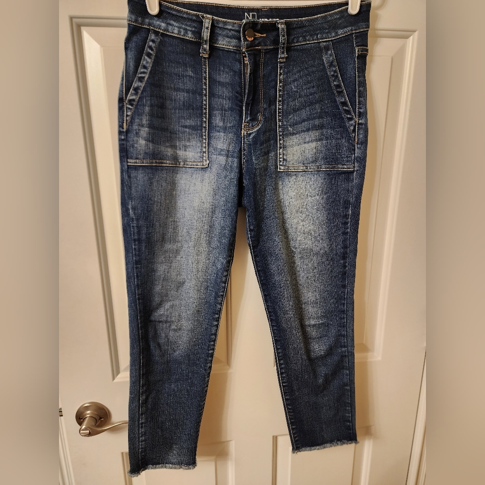 No Boundaries Skinny Stretch Ankle Jeans